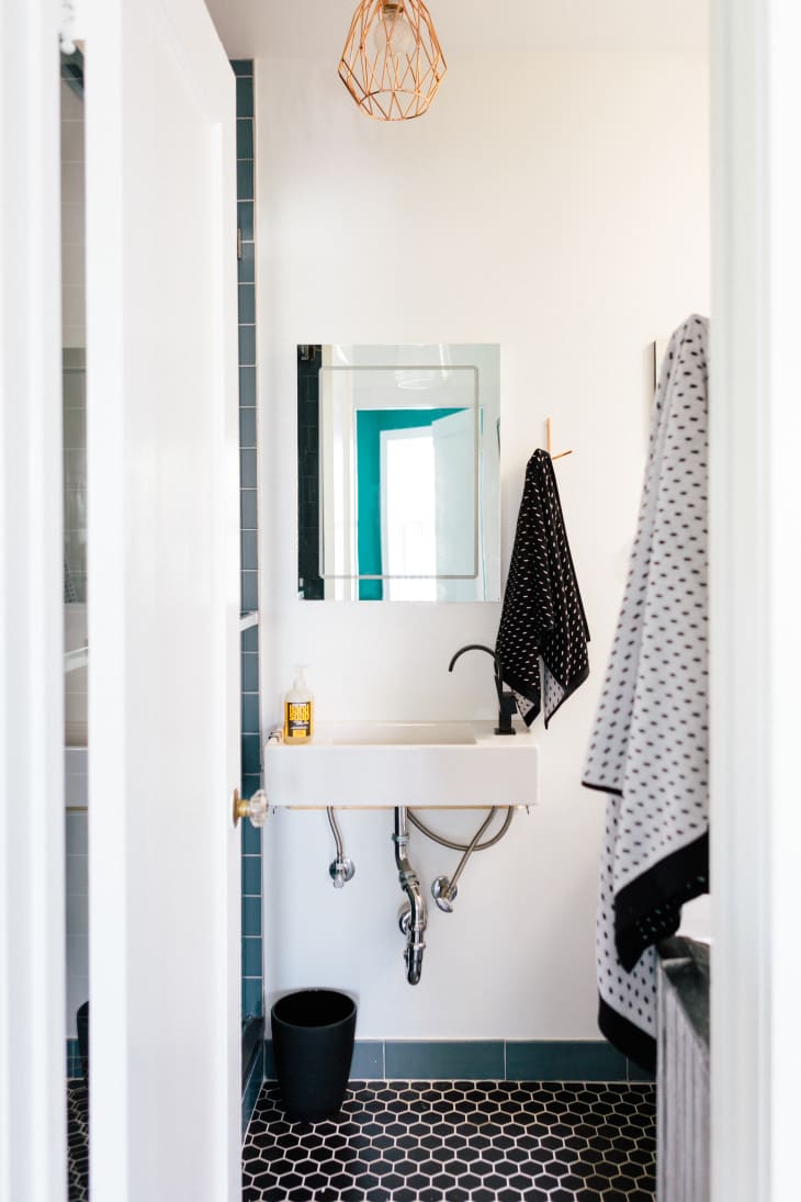 Inexpensive sales bath towels